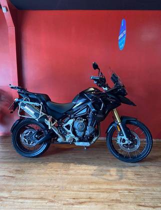 TRIUMPH TIGER 1200 BLACK EDITION 